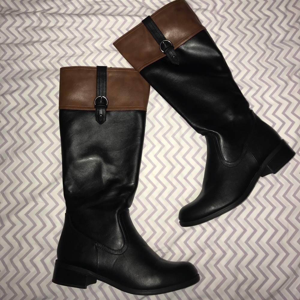 Tall tan/black boots