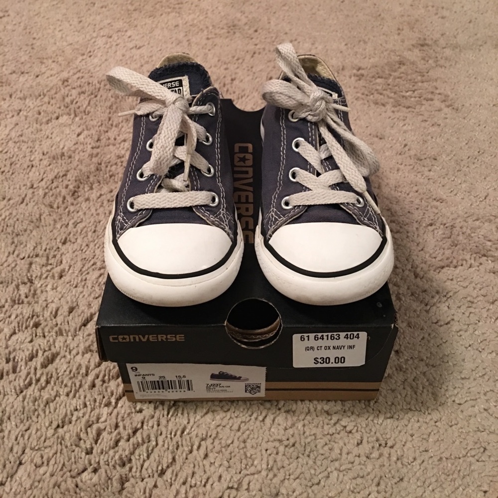 Navy Converse Sz 9