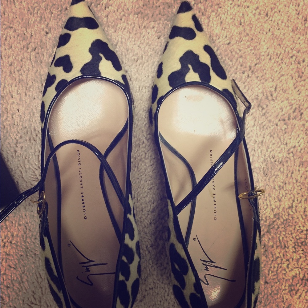 Like new Giuseppe Zanotti heels.