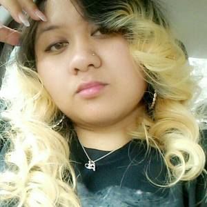 Meet your Posher, Daelene