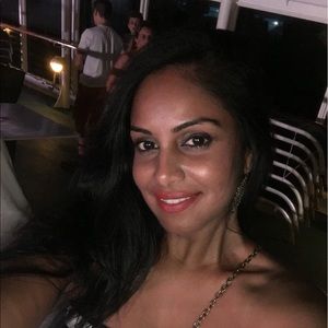 Meet your Posher, Vanessa