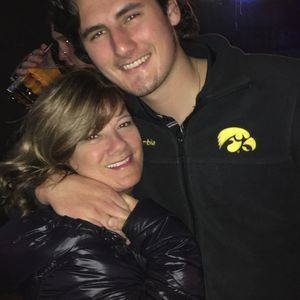 Meet your Posher, Ethan