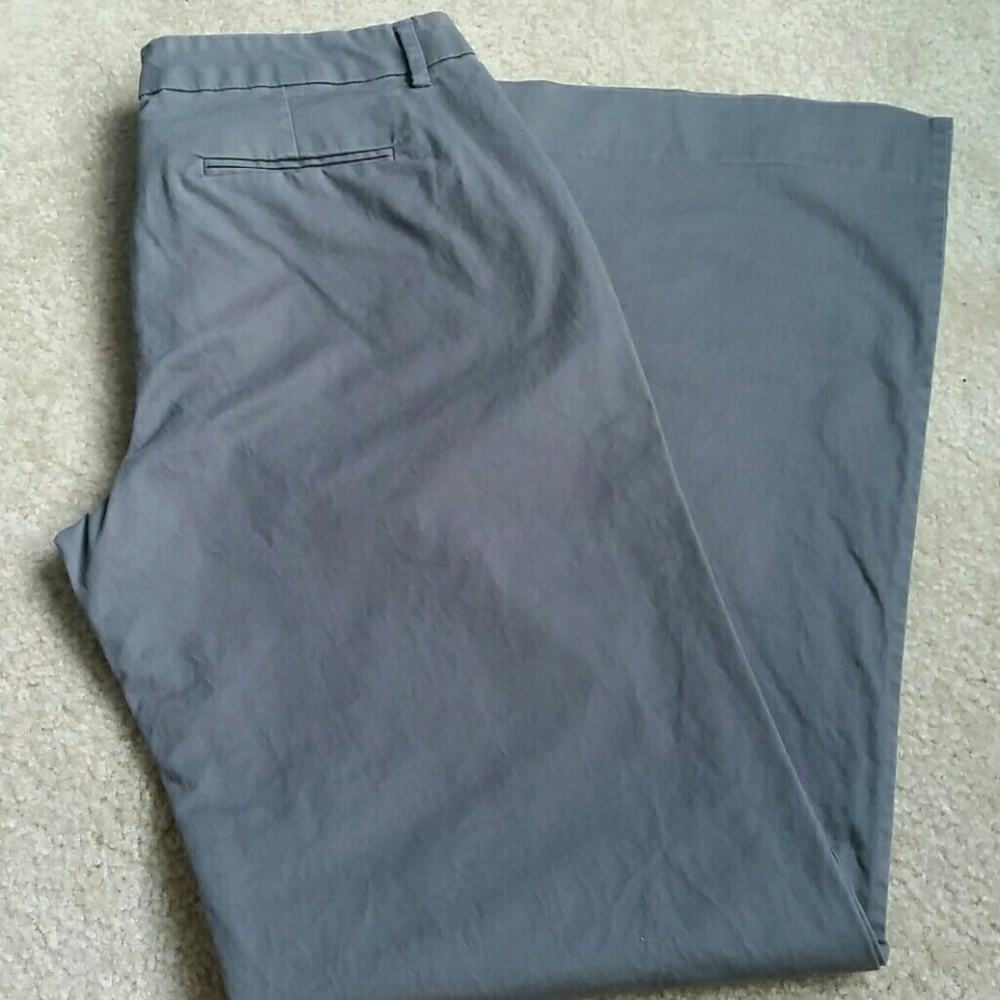 Gap perfect khaki grey pants