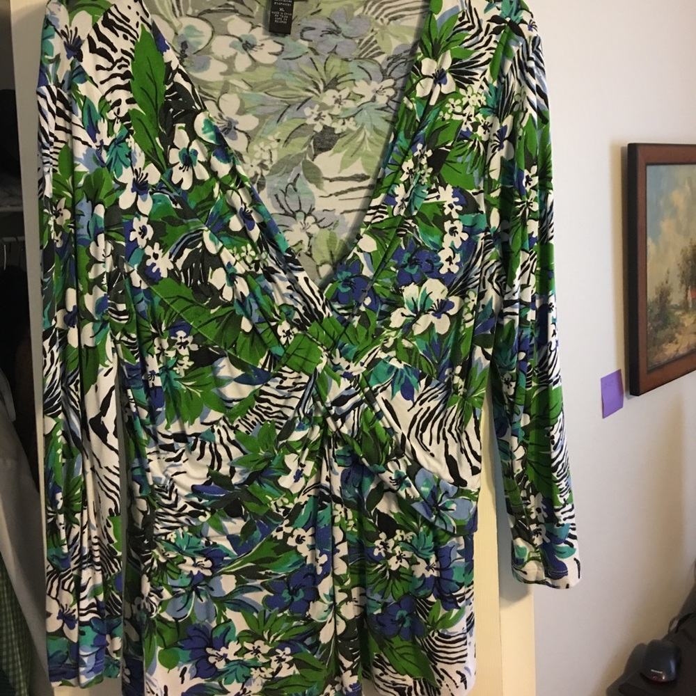 Crisscross Front Top