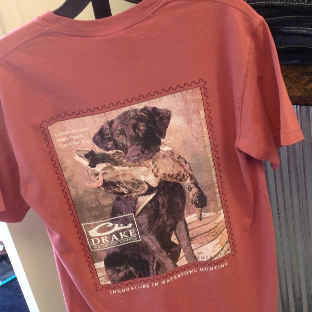 Drake t-shirt with Labrador and duck on back
