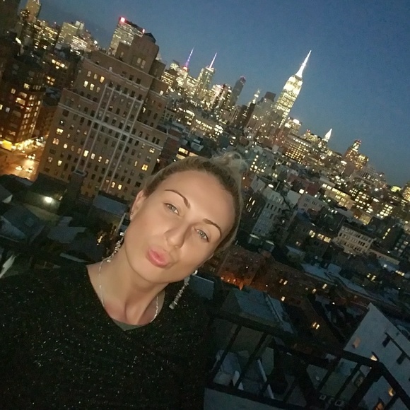 Meet your Posher, Irine - Picture 1 of 1