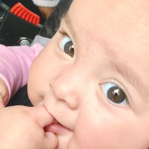 Meet your Posher, Yanet