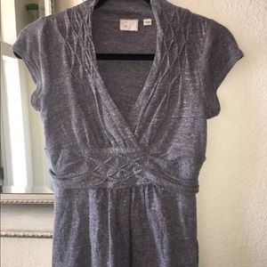 Postmark Anthropologie Gray V-Neck Empire Top
