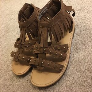 Girls brown fringe sandals
