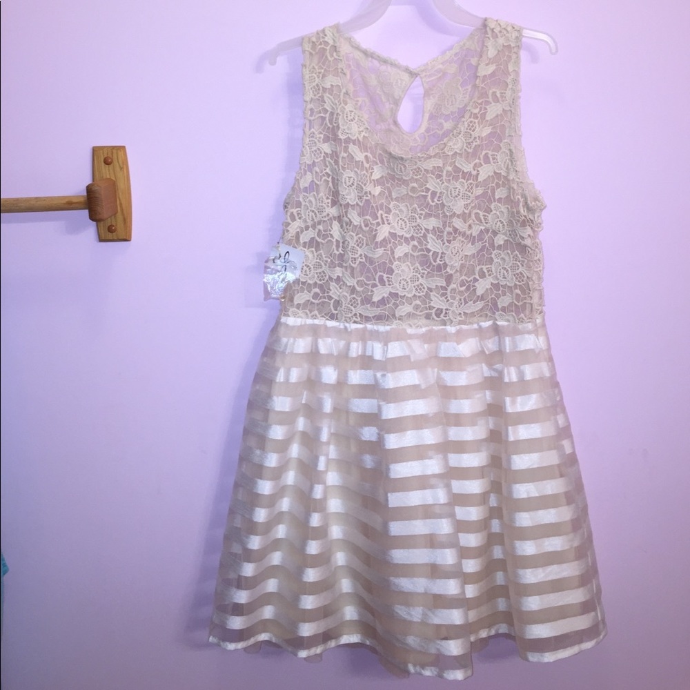 The dress was too small for me.