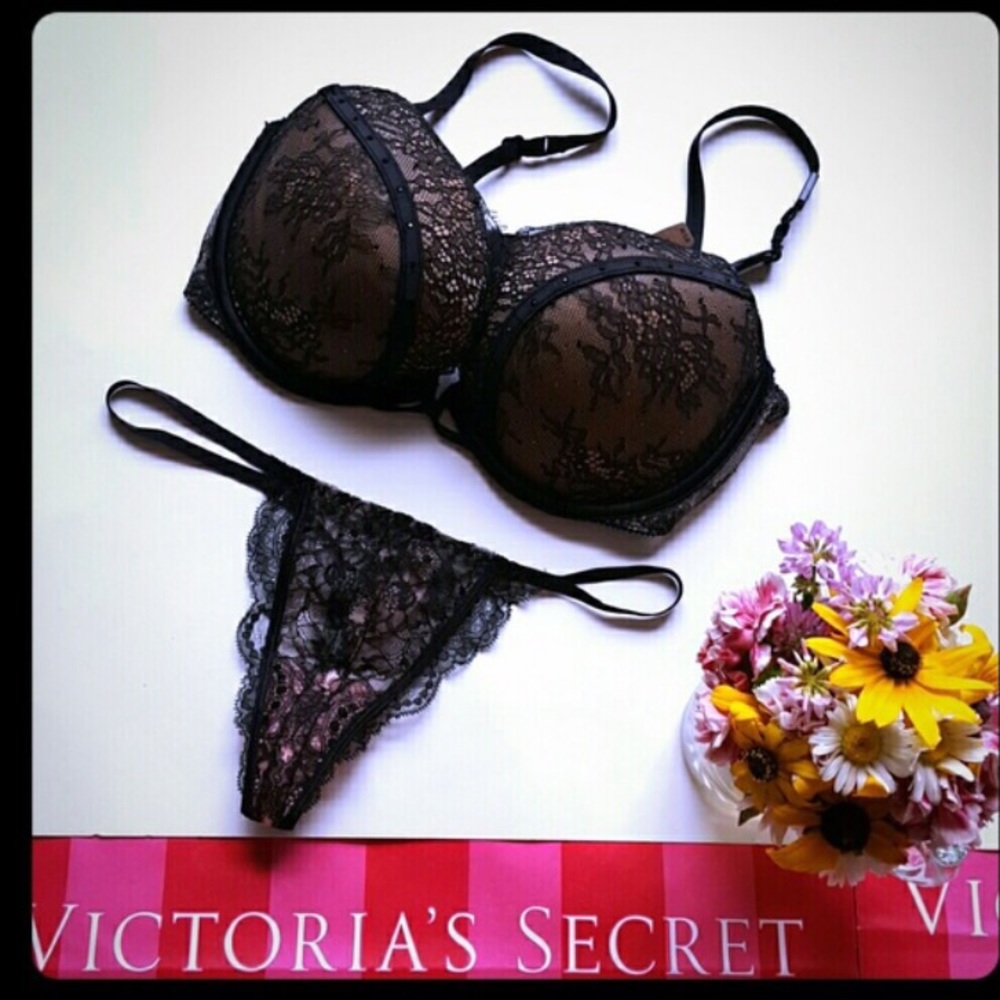 Reduced! NEW Victoria's Secret 32 DD bra