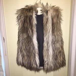 Fur vest