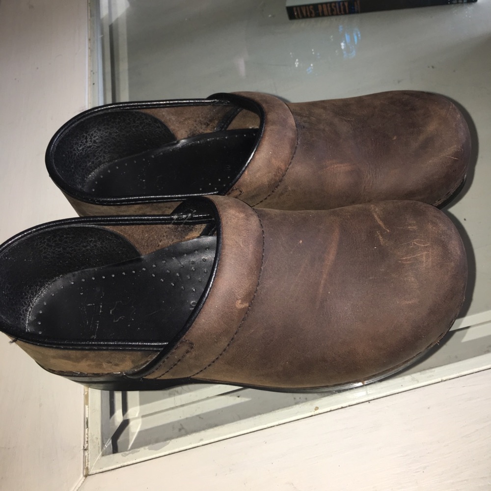 Ladies brown Dansko