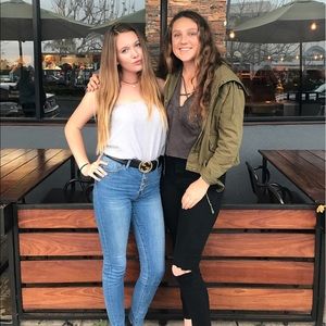 Meet your Posher, Ashley