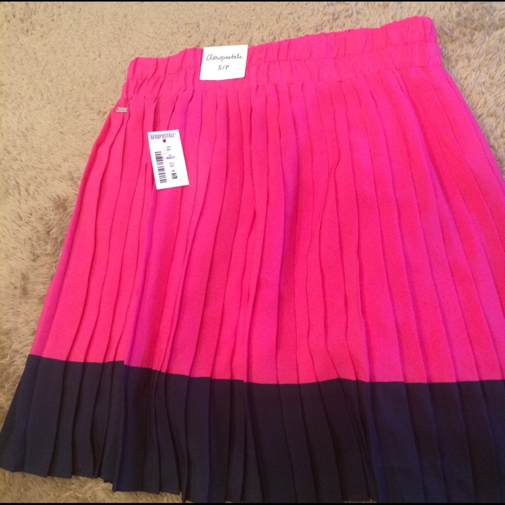 Pleated skirt