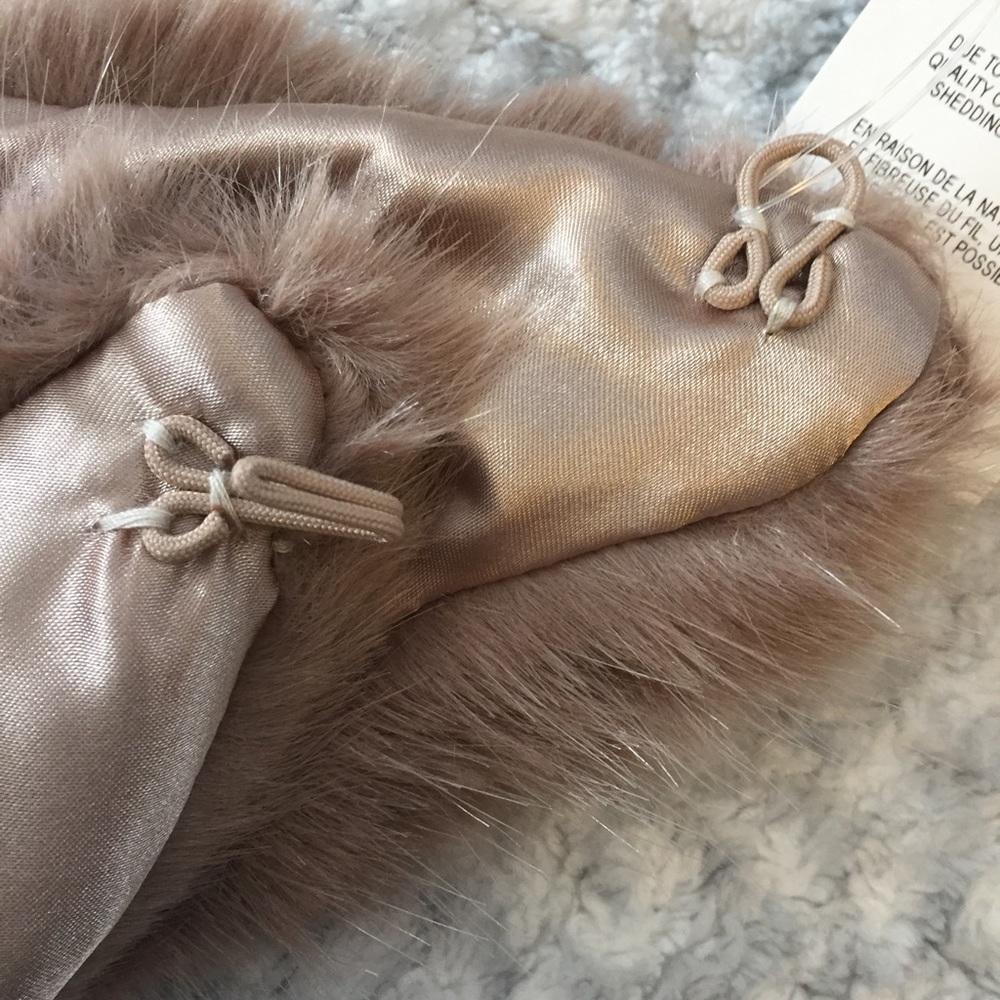 NWT ASOS Tan Fur Wrap/scarf - Picture 4 of 4