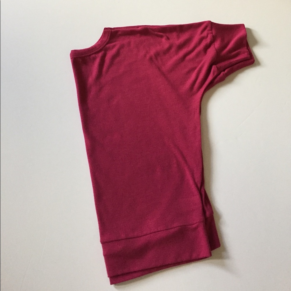 Belle Gray Raspberry Dolman Short Sleeve Top - Picture 1 of 8