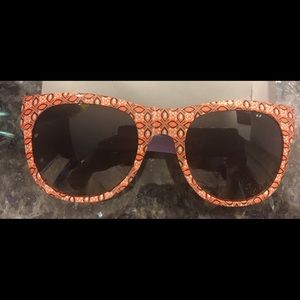 Tory Burch Sun Glasses