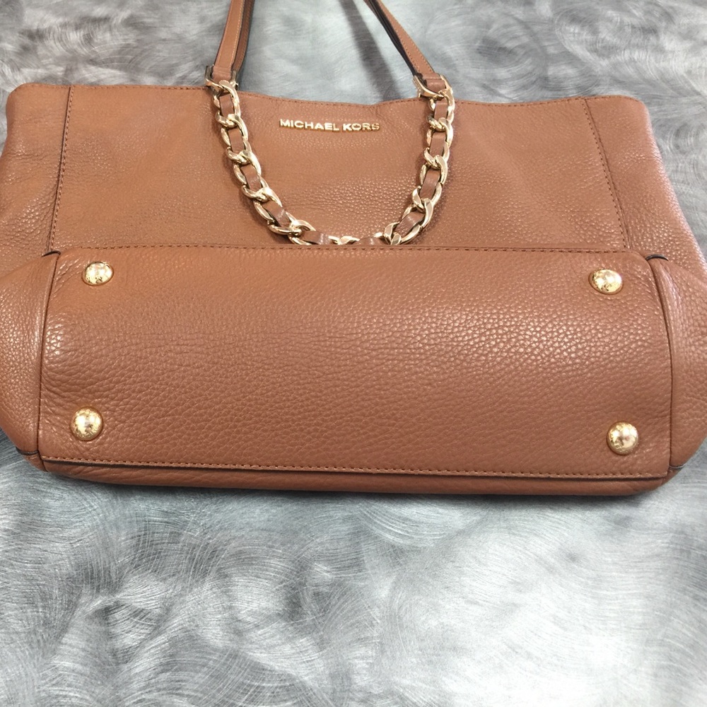 Micheal Kors Handbag - Picture 6 of 6