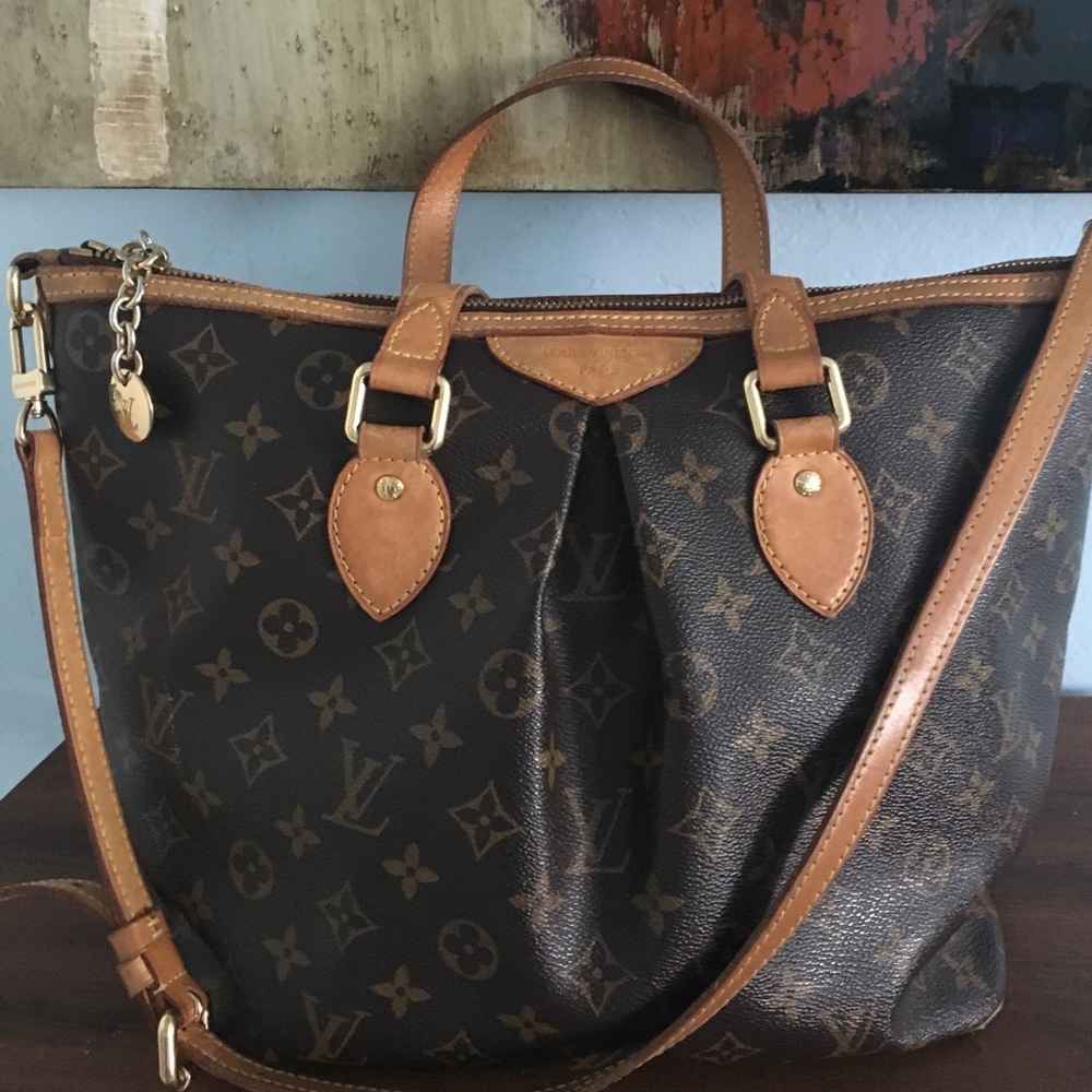 Just sharing my new to me LV Palermo Pm