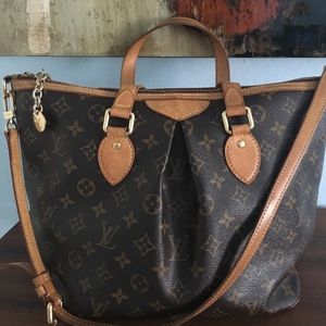 Just sharing my new to me LV Palermo Pm
