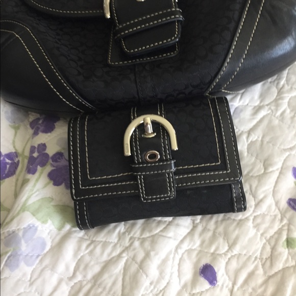 Coach bag with wallet. - Picture 4 of 7