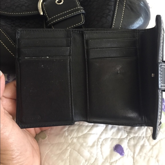 Coach bag with wallet. - Picture 5 of 7