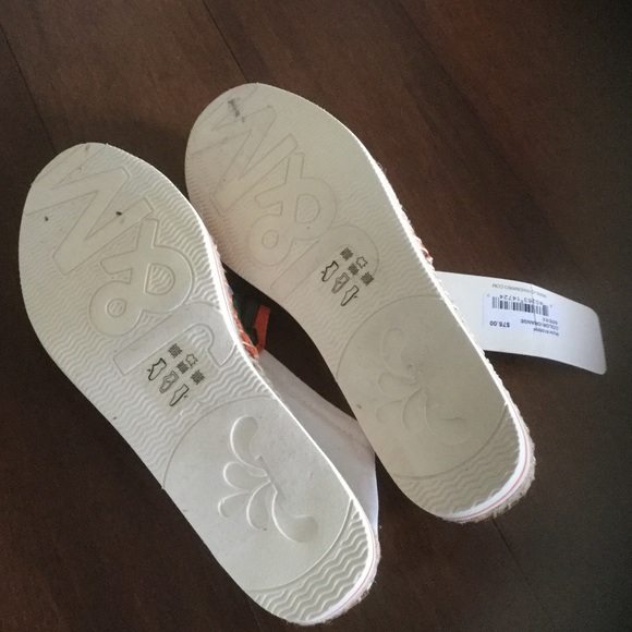 Shoes ( new ) - Picture 4 of 5