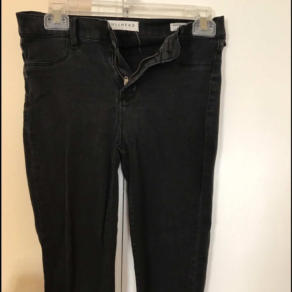Skinny Bullhead jeans