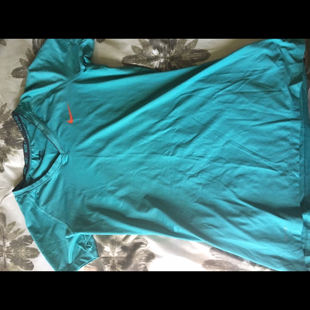 Nike Pro Workout Top