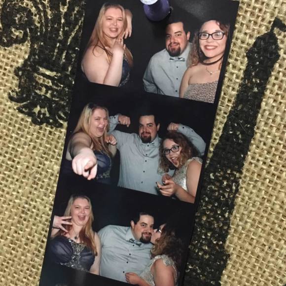 Meet your Posher, Cori - Picture 1 of 1