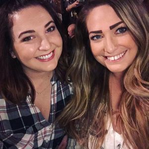 Meet your Posher, Caitlin