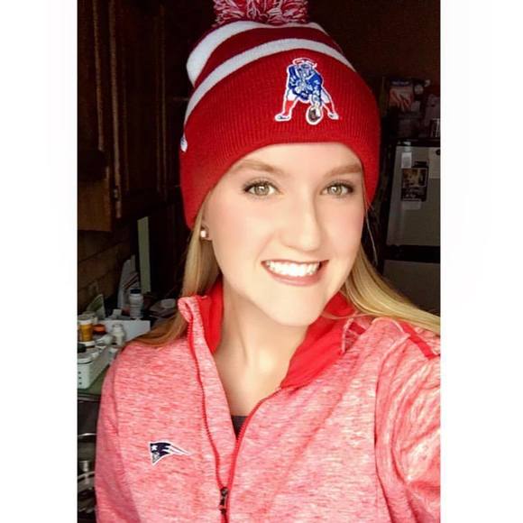 Meet your Posher, Danielle - Picture 1 of 1