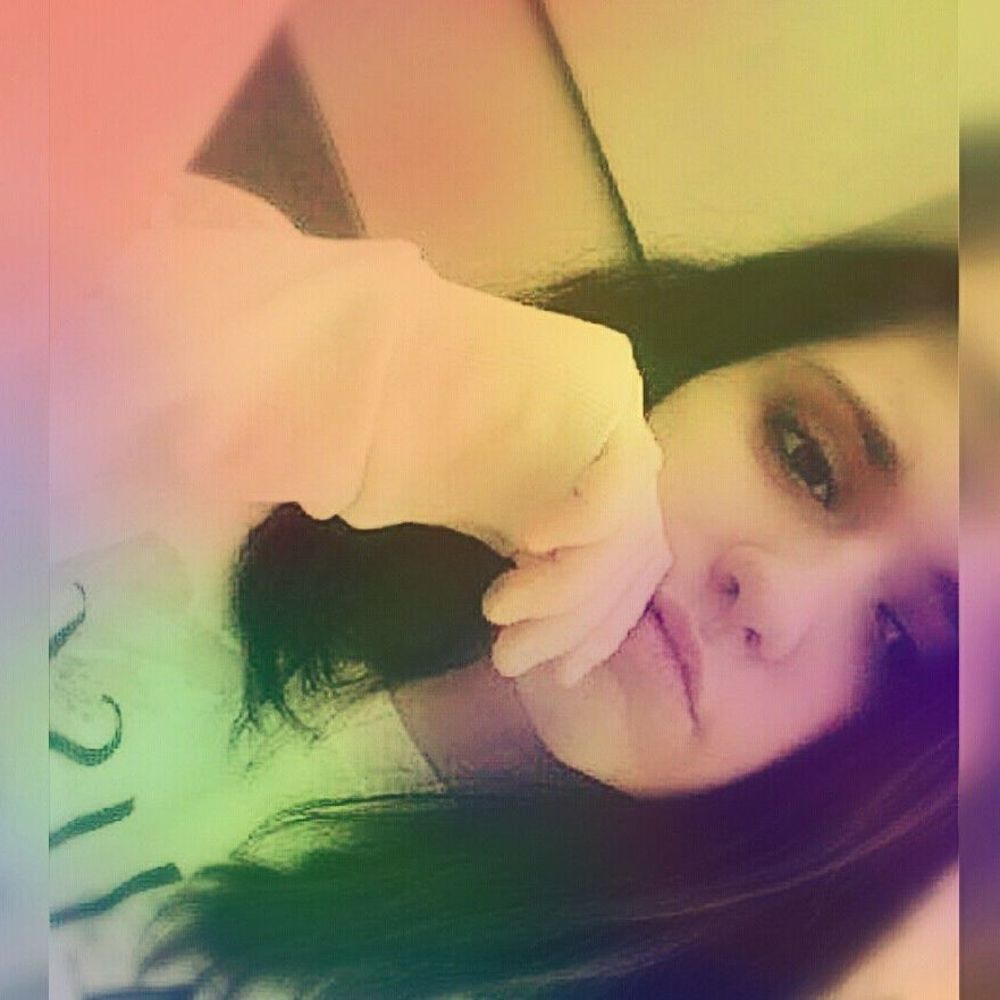 Meet your Posher, Sybl