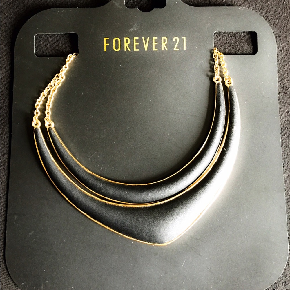 Forever 21 Black And Gold Necklace.
