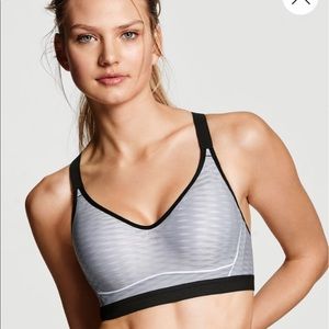 🆕 NWT Victoria's Secret Incredible Sports Bra