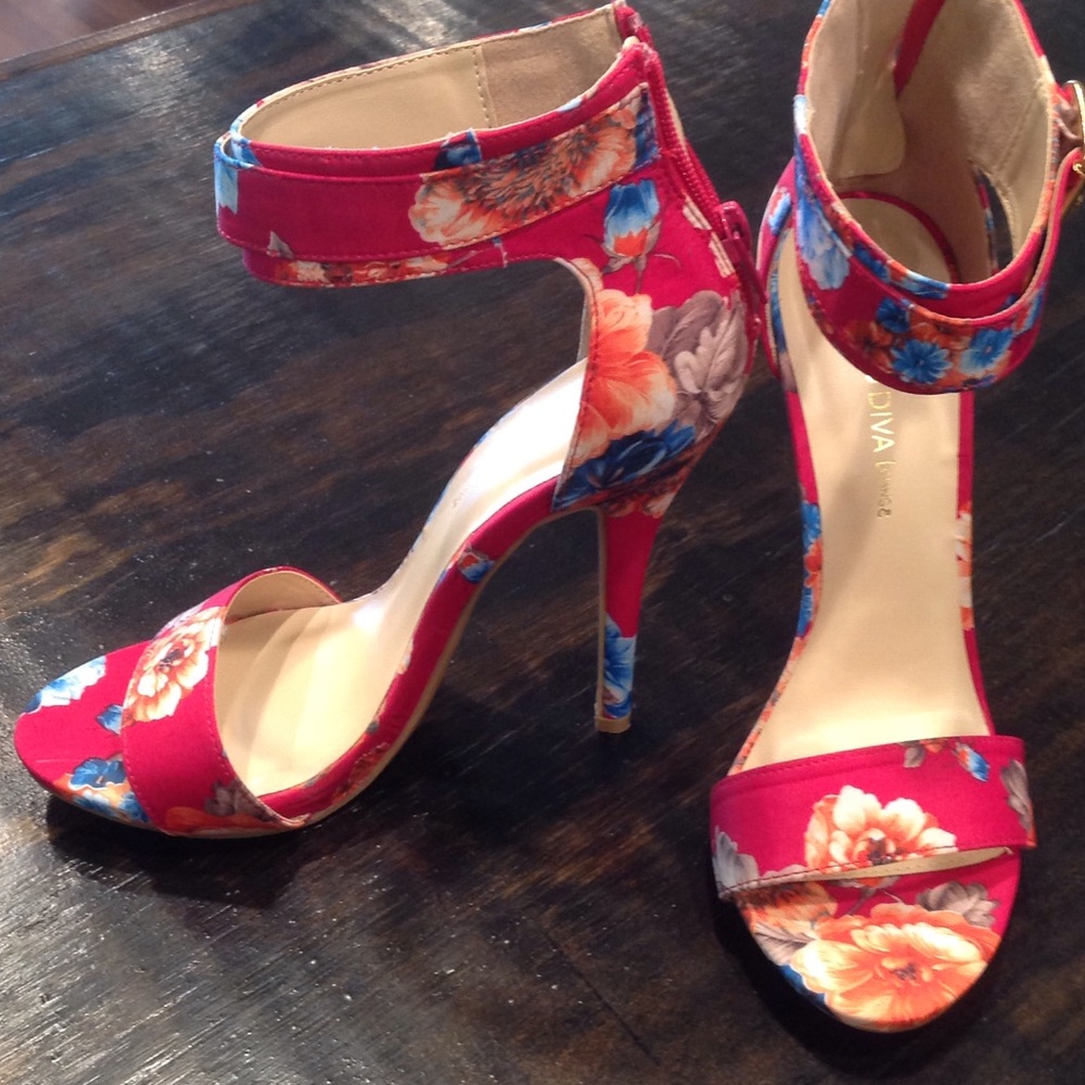 Wild Diva Fuchsia Floral open-toe Heels