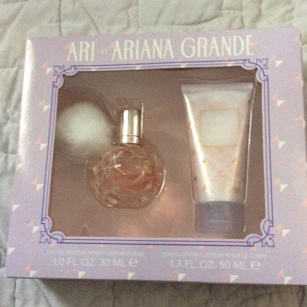 Ari By Ariana Grande Fragrance Gift Set 2 -Piece