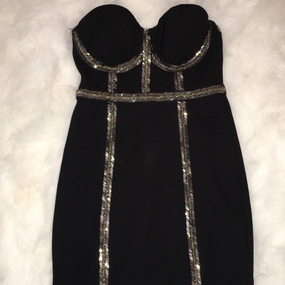 Bebe strapless dress!!