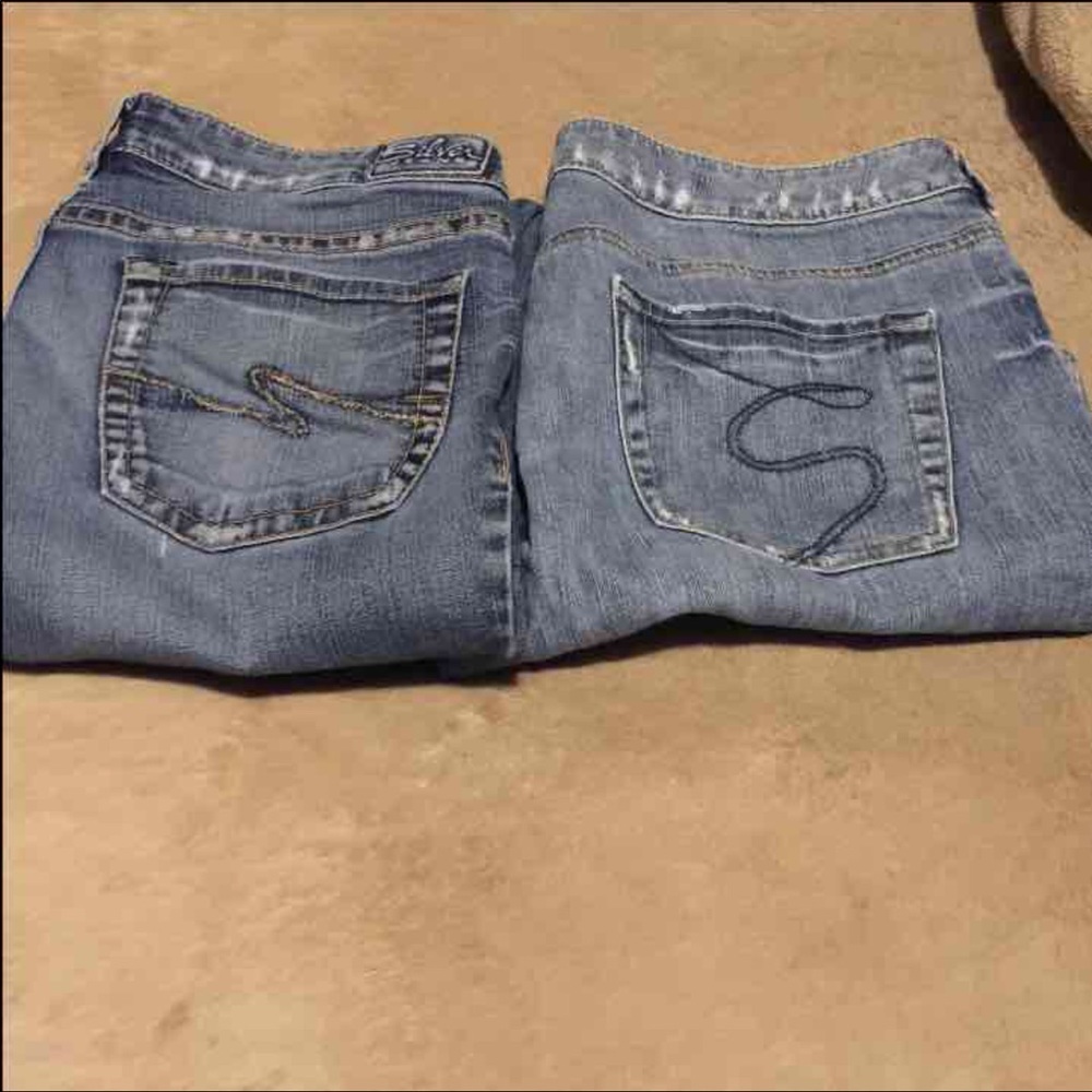 Women's silver jeans size 32 (13/14)