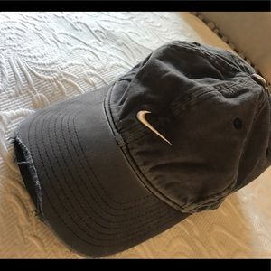 Nike distressed cap!