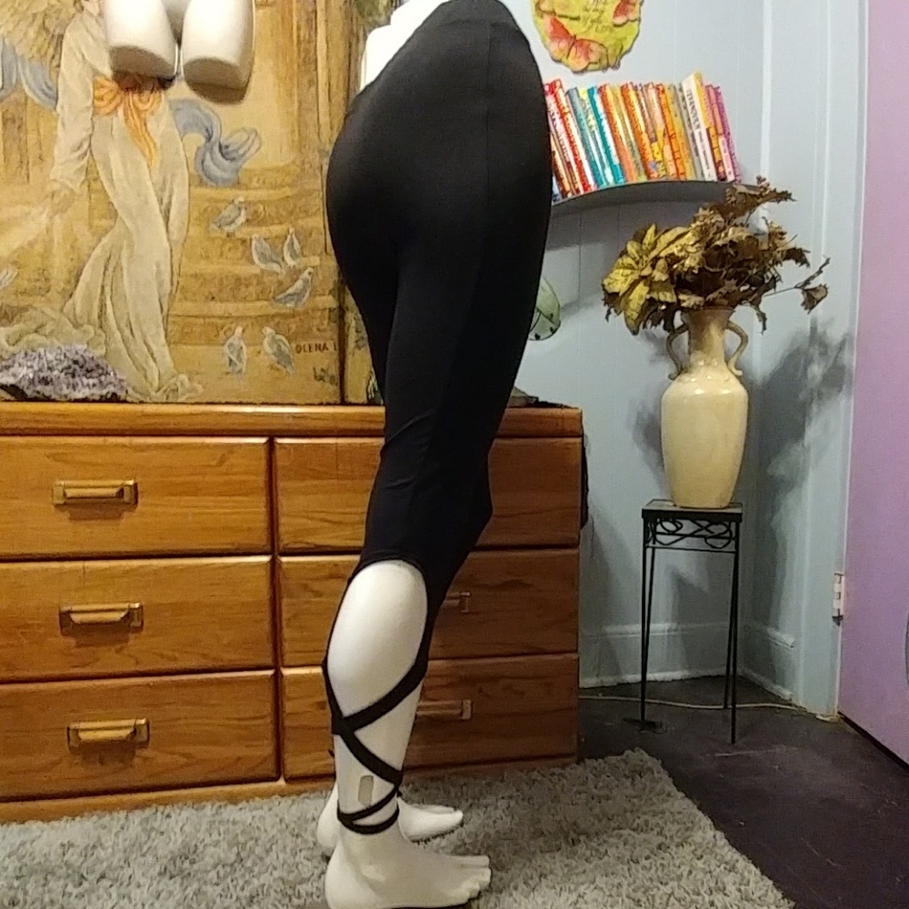 🆕 Vogue Lace Up Hem Leggin Yoga Pant - Picture 3 of 5