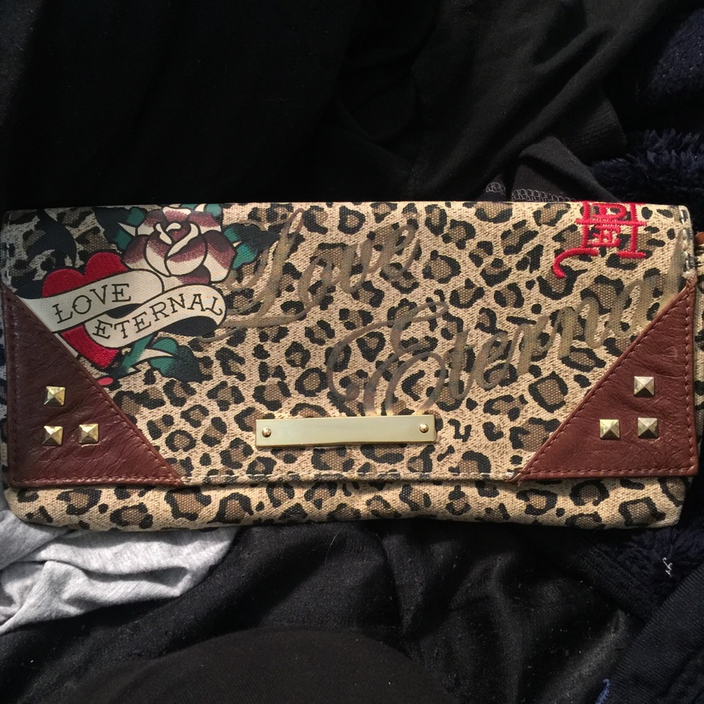 Ed hardy clutch