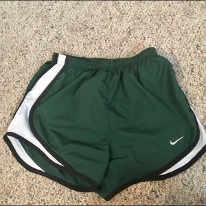 Nike dry fit running shorts xs
