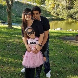 Meet your Posher, Elisha