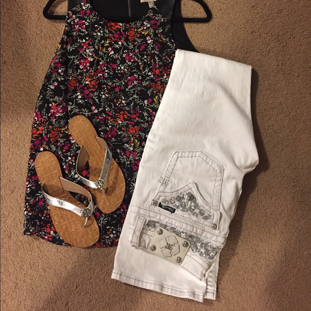 Miss Me white Jeans 31 x 34. In perfect condition