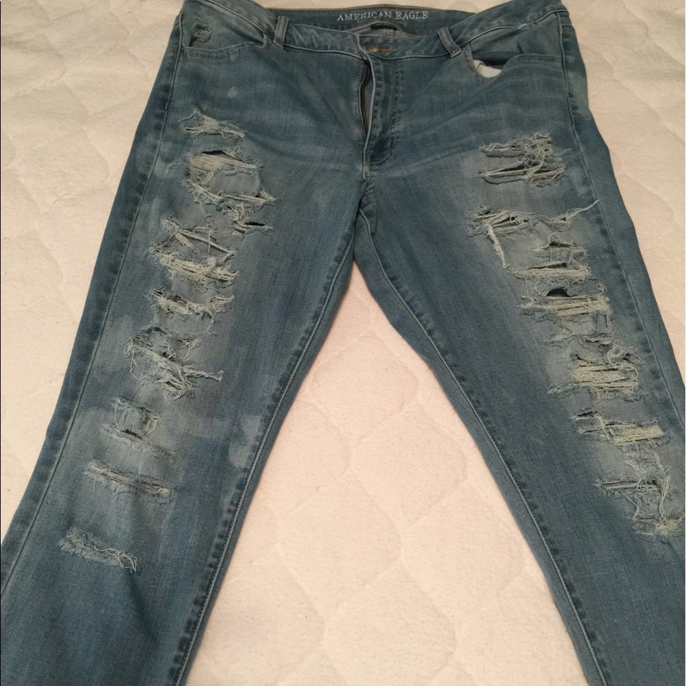 American eagle destressed jeans