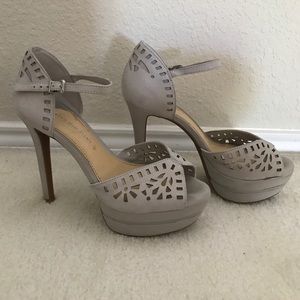 Gianni Bini Platform Sandal Heels Grey