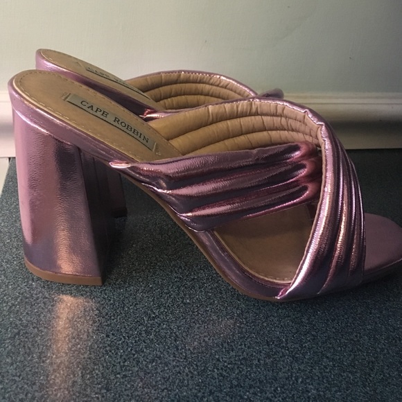 Pink heels - Picture 4 of 4