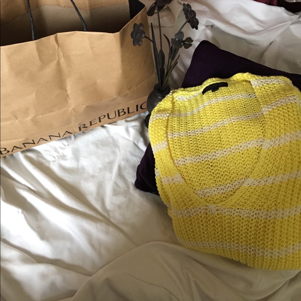 Banana Republic v-neck stripe knit sweater!